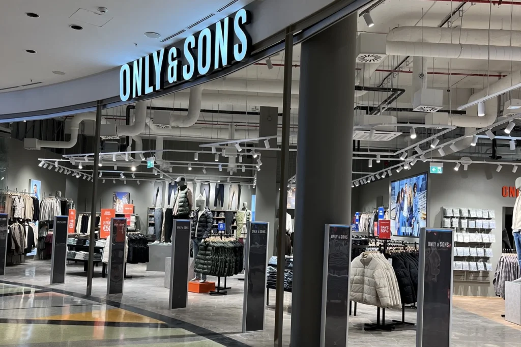 Ansicht neuer Store von Only & Sons im Alexa