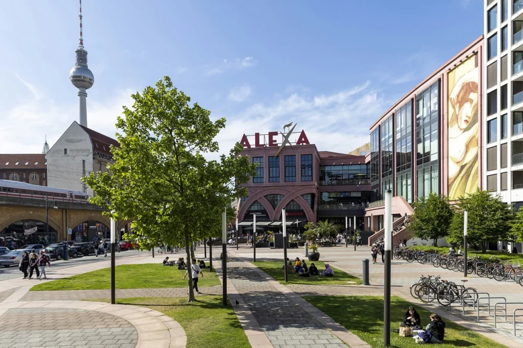 Neueröffnung im Einkaufszentrum Alexa